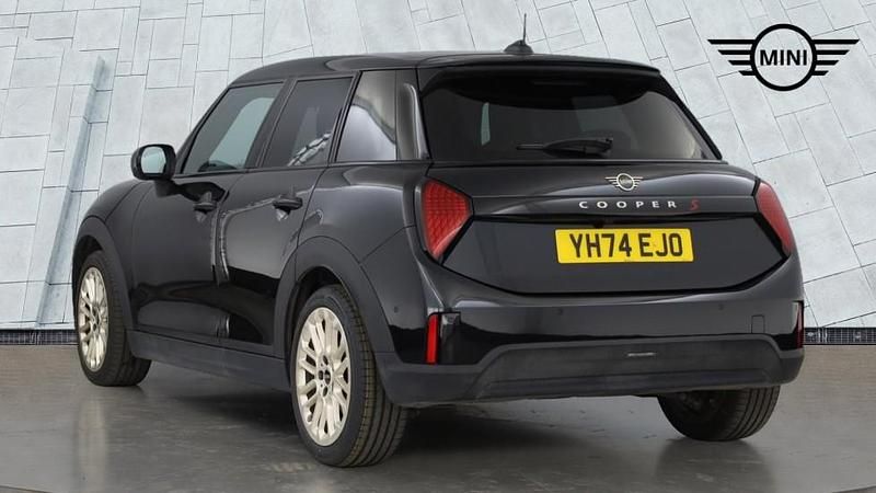 Used Mini Cooper S Hatch 201 HP (147 kW) 2024 Black Hatchback