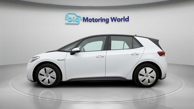 Used VW ID.3 Pro 106 kW (145 HP) 2022 White Hatchback