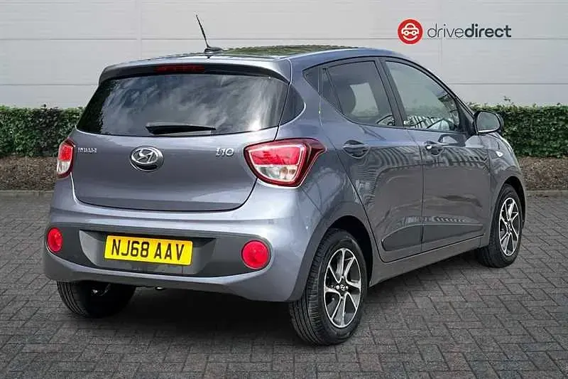 Used Hyundai i10 GO! 67 HP (49 kW) 2018 Grey Hatchback
