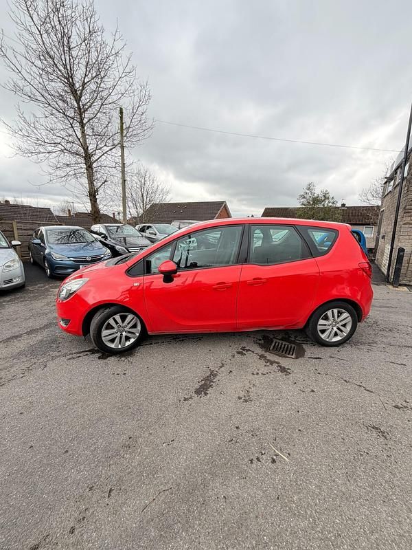 Used Vauxhall Meriva 2014 Red MPV