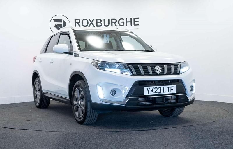 Used Suzuki Vitara SZ-T 129 HP (94 kW) 2023 White SUV