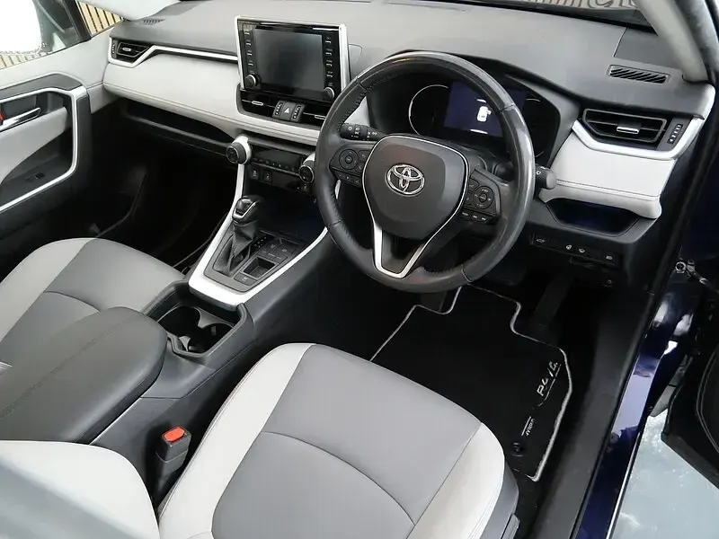 Used Toyota RAV4 2020 Blue SUV