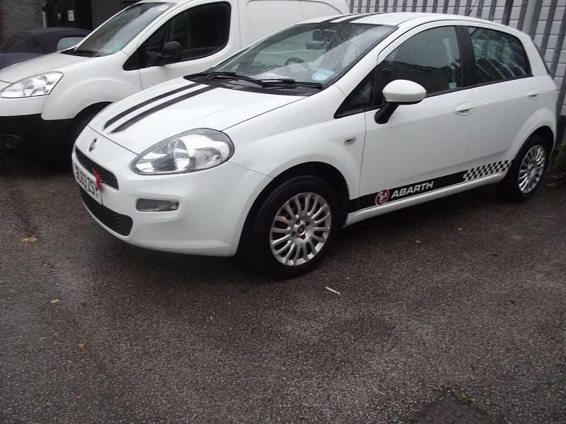 Used Fiat Punto Pop 2014 White Hatchback