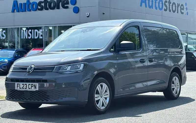 Used VW Caddy Maxi 102 HP (75 kW) 2023 MPV