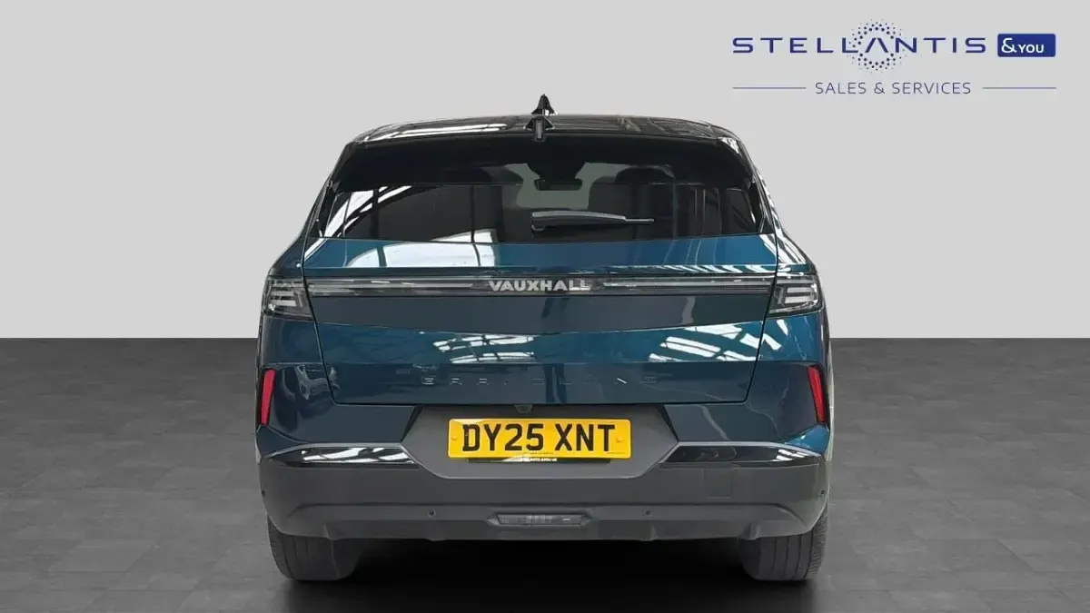 Used Vauxhall Grandland X Ultimate 134 HP (98 kW) 2025 Blue SUV