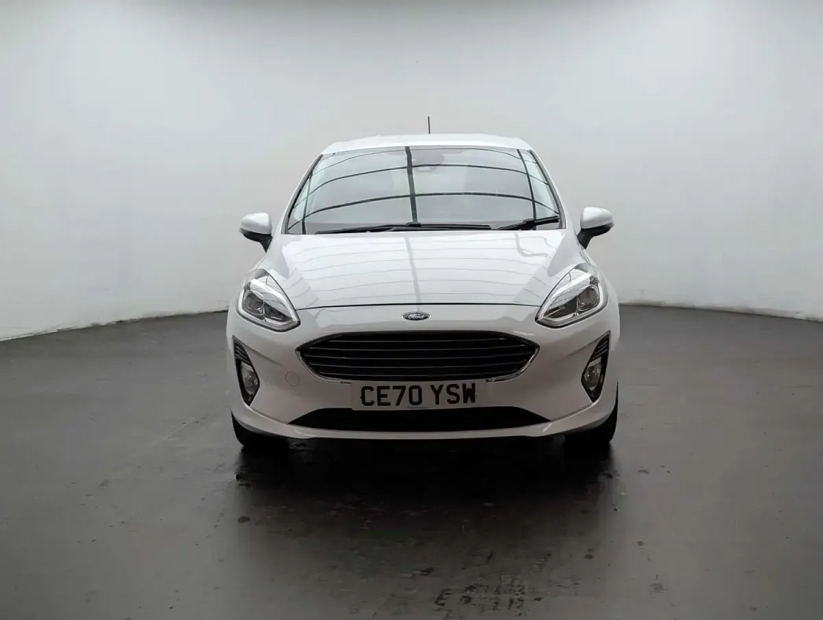 Begagnad Ford Fiesta Titanium 95 HK (69 kW) 2020 Vit Halvkombi