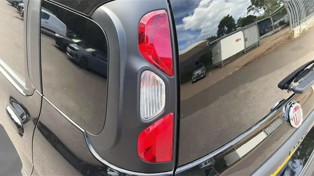 Used Fiat Panda Sport 70 HP (51 kW) 2022 Black Hatchback