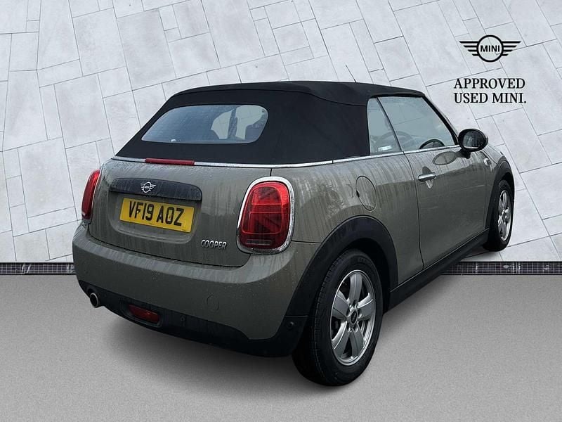 Używany Mini Cooper Classic 134 KM (98 kW) 2019 Szary Hatchback