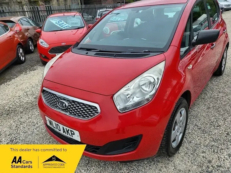 Used Kia Venga 2010 Red Hatchback