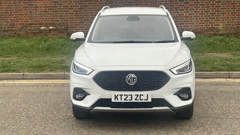 Used MG ZS Exclusive 109 HP (80 kW) 2023 White SUV