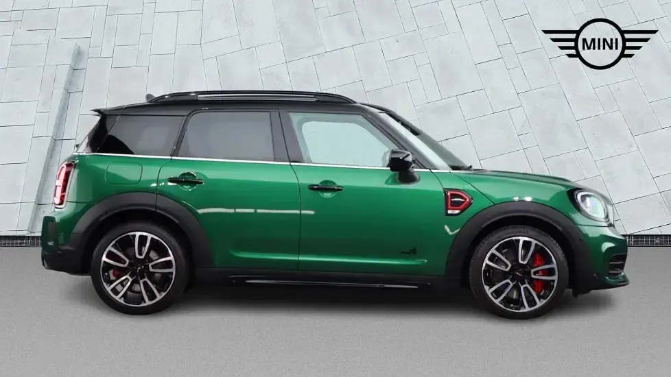 Used Mini John Cooper Works Countryman 302 HP (222 kW) 2023 Green SUV
