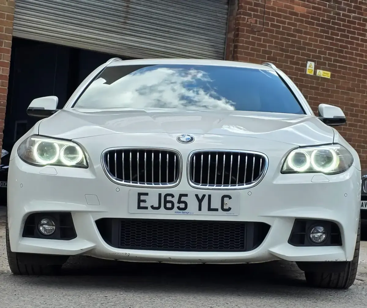 Begagnad BMW 520 M Sport 2015 Vit Kombi