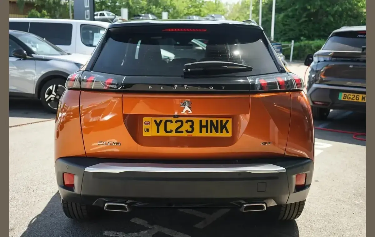 Used Peugeot 2008 GT 129 HP (94 kW) 2023 Orange SUV