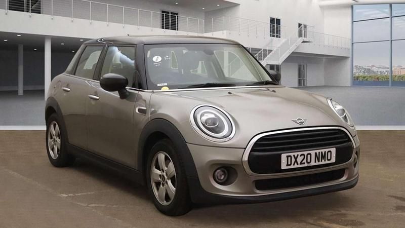 Silver Used 2020 Mini Cooper Classic Hatchback | £11,500 (Fair price) - Image 1/4