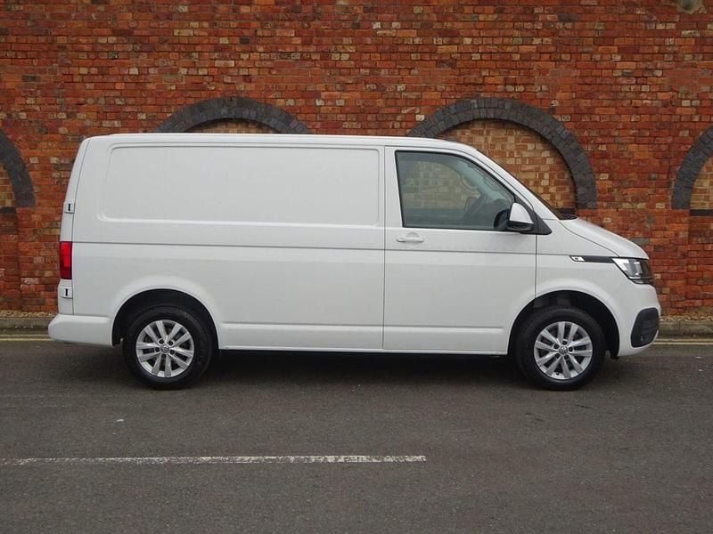 Used VW Transporter Highline 2021 White Van