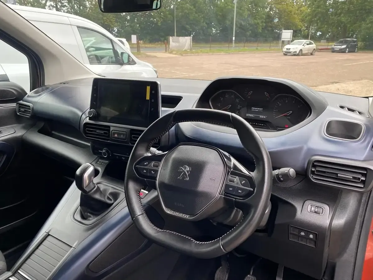 Used Peugeot Rifter Allure 2020 Bronze MPV