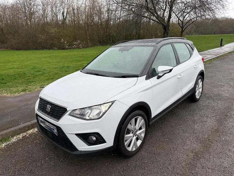Begagnad Seat Arona SE Technology 115 HK (84 kW) 2018 Vit SUV