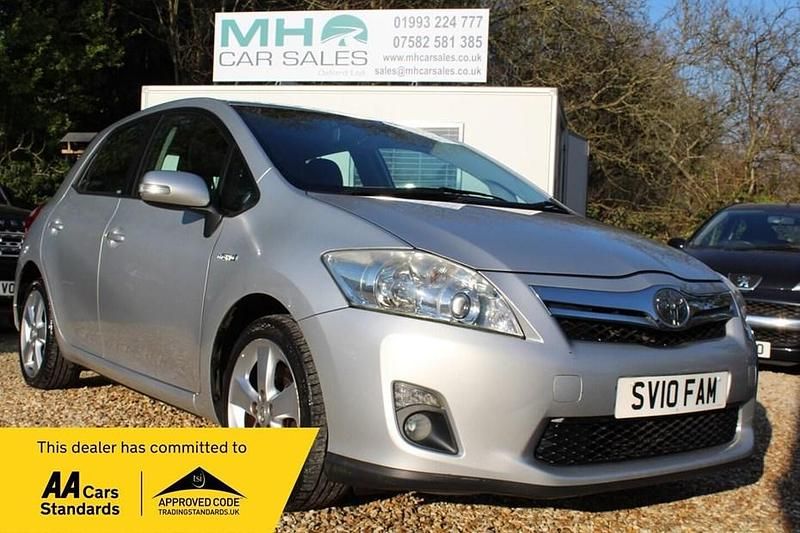 Used Toyota Auris Hybrid 2010