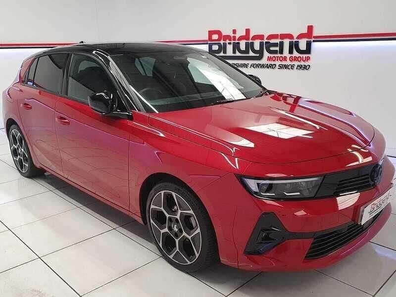 Used Vauxhall Astra Ultimate 130 HP (95 kW) 2024 Red Hatchback