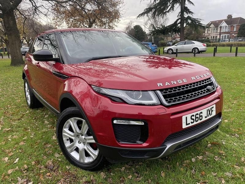 Used Land Rover Range Rover evoque SE 150 HP (110 kW) 2016 Red Estate