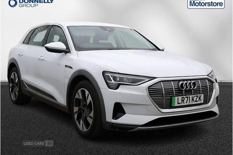 White Used 2021 Audi e-tron Sport SUV | £20,995 (Fair price) - Image 1/1