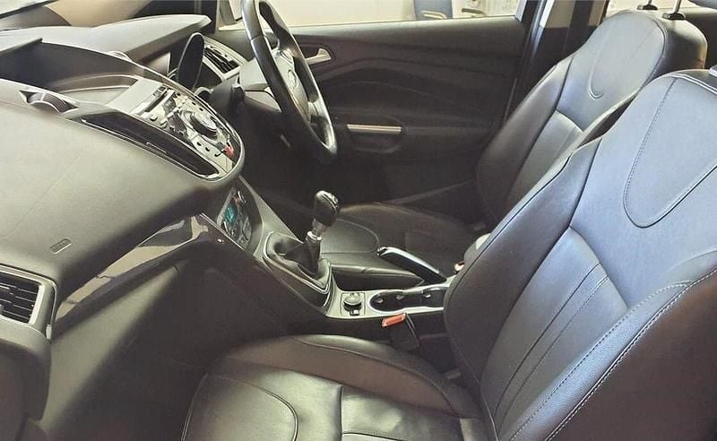 Used Ford Kuga Titanium X 2013 White SUV