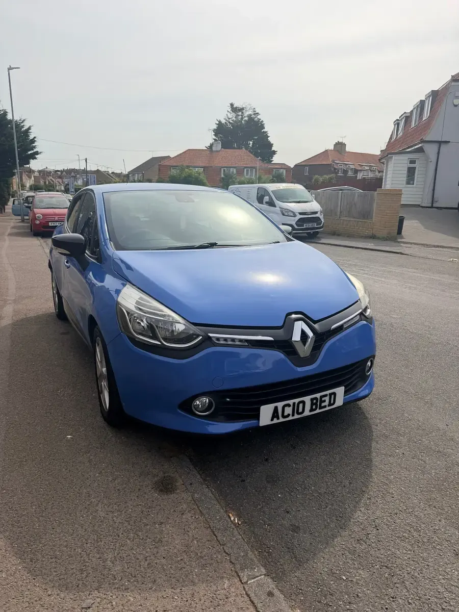 Used Renault Clio Dynamique 90 HP (66 kW) 2014 Blue Hatchback
