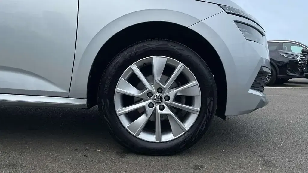 Used Skoda Kamiq SE 108 HP (79 kW) 2023 Silver SUV