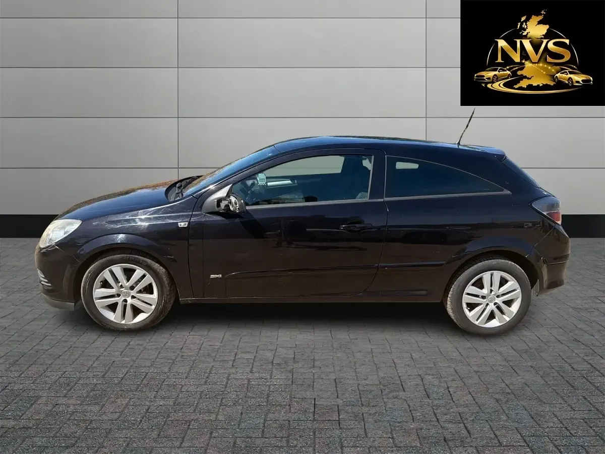 Used Vauxhall Astra Sport 140 HP (102 kW) 2008 Black Hatchback