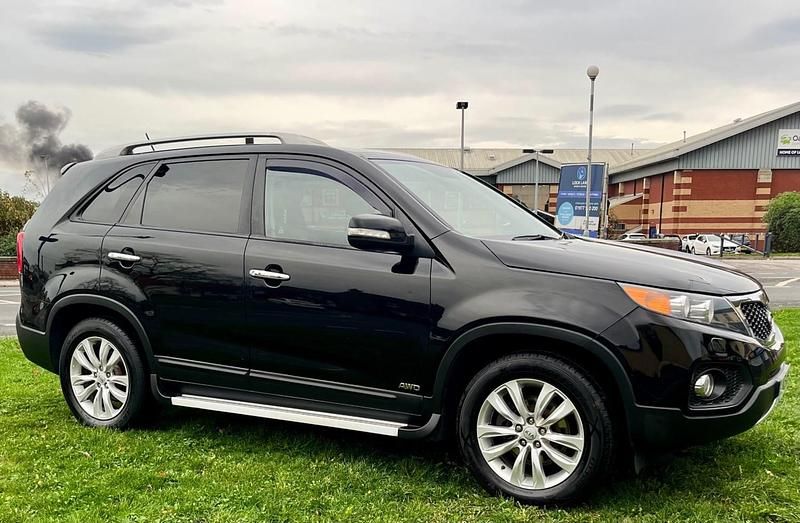 Black Used 2012 Kia Sorento SUV | £2,950 (Fair price) - Image 1/4