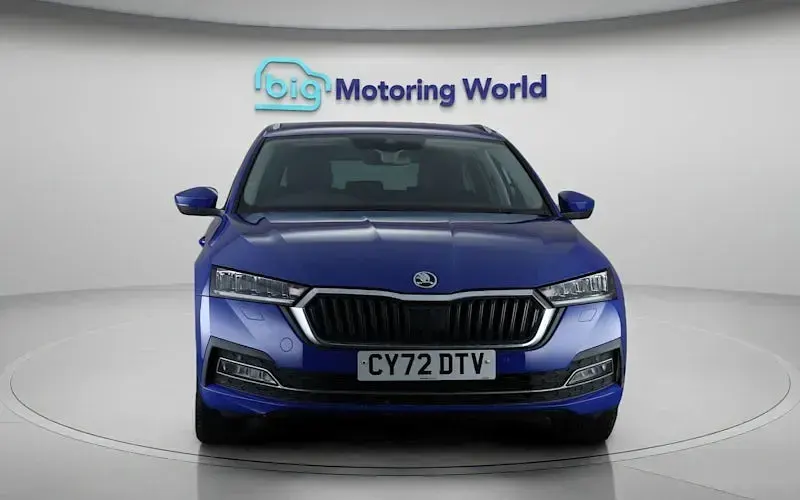 Używany Skoda Octavia SE L 150 KM (110 kW) 2023 Niebieski Kombi