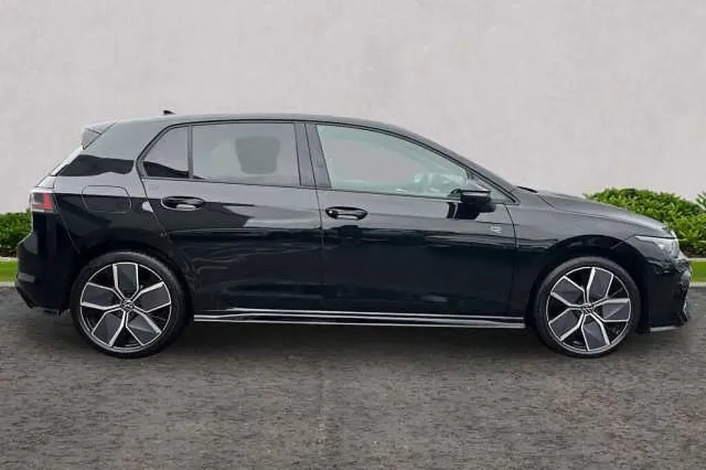 Used VW Golf VIII Black Edition 150 HP (110 kW) 2025 Black Hatchback