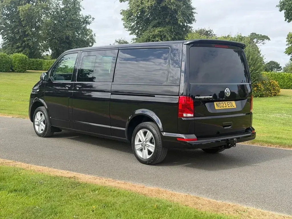 Used VW T6.1 Highline 150 HP (110 kW) 2023 Black Van