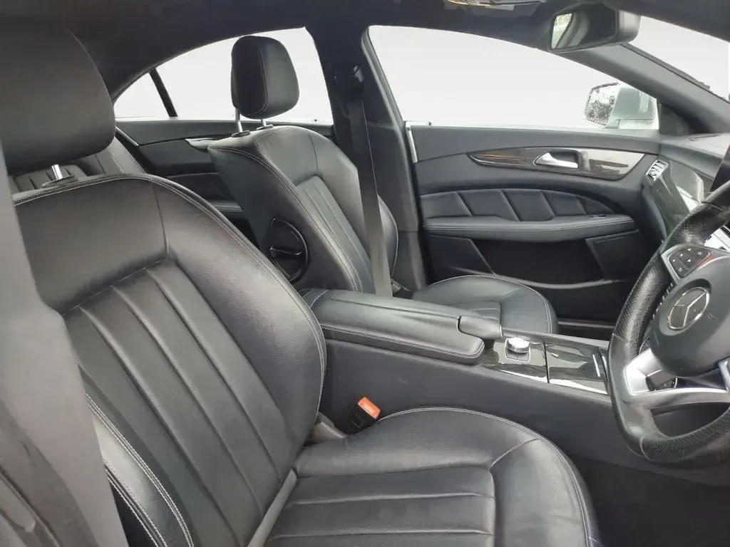 Used Mercedes CLS220 AMG line 177 HP (130 kW) 2015 Silver Coupe