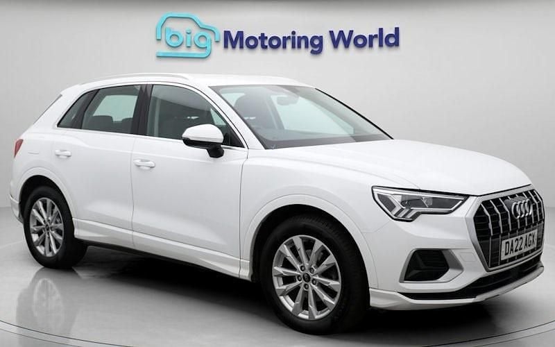 Used 2025 Audi Q3 Sport SUV | £17,800 (Super price) - Image 1/4