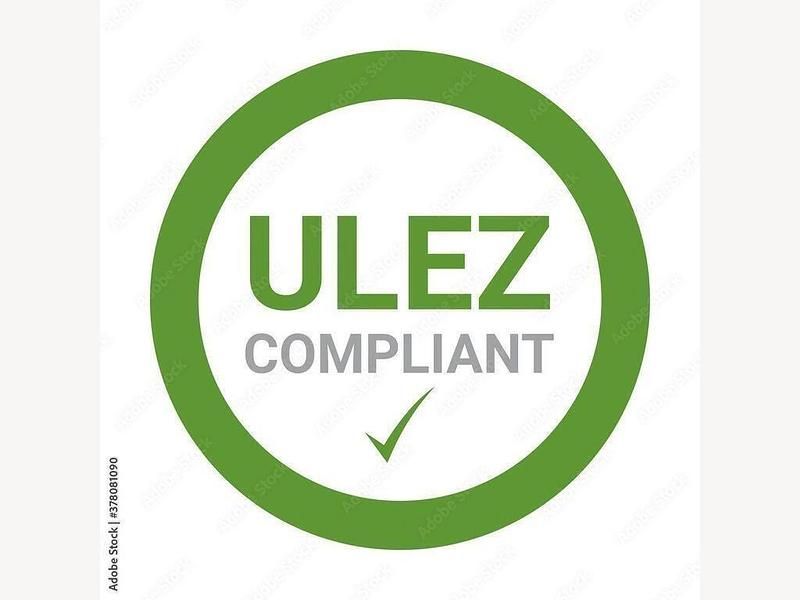 Usado Peugeot 208 Access 100 HP (73 kW) 2018 Prateado Citadino