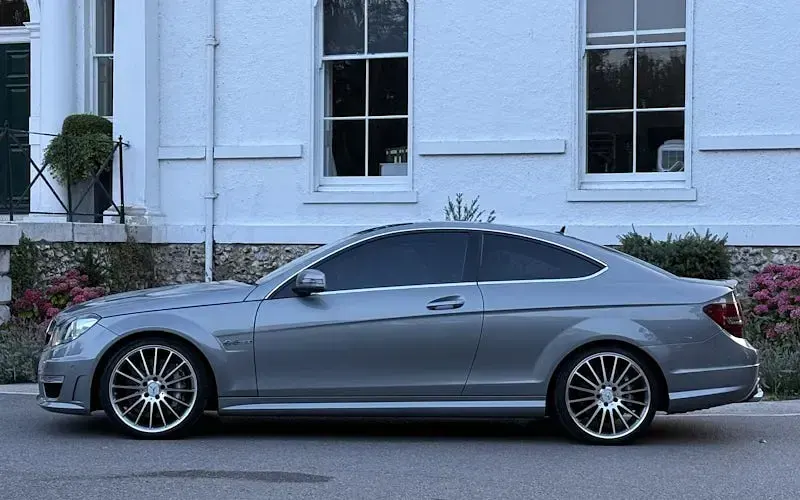 Used Mercedes C63 AMG AMG 457 HP (336 kW) 2014 Silver Coupe