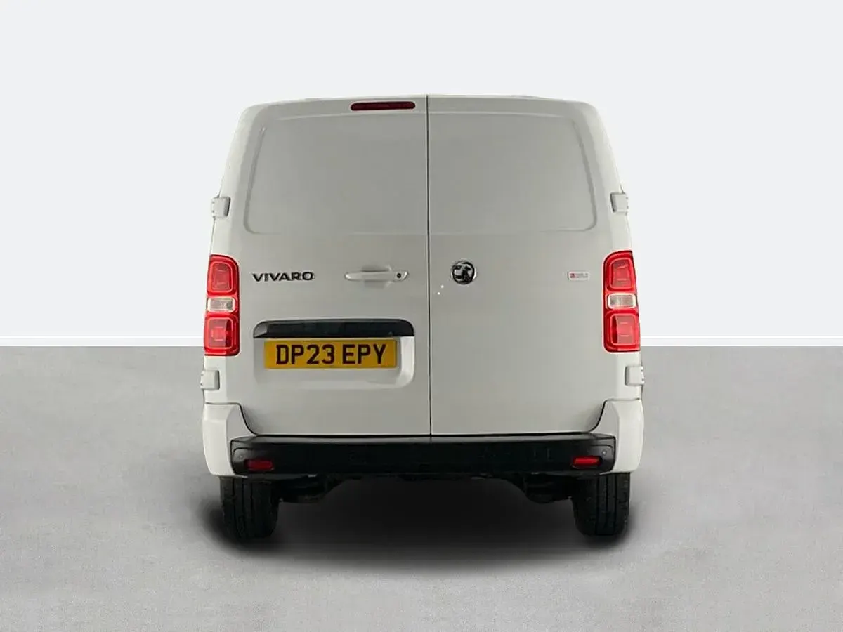 Used Vauxhall Vivaro 100 HP (73 kW) 2023 White MPV