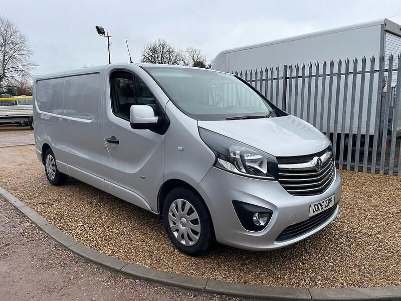 Silver Used 2016 Vauxhall Vivaro Sportive MPV | £5,950 (Super price) - Image 1/4