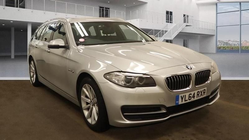 Cashmere silver Used 2015 BMW 520 Luxury Line Estate | £10,975 (Fair price) - Image 1/4