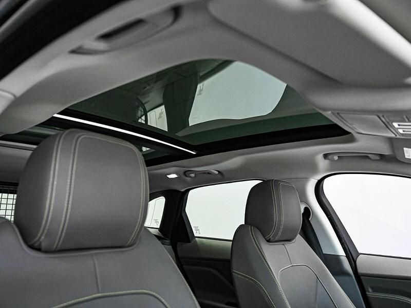 Used Jaguar F-Pace R-Sport 240 HP (176 kW) 2017 Green SUV