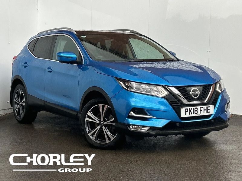 Blue Used 2017 Nissan Qashqai N-Connecta SUV | £12,168 (Fair price) - Image 1/4