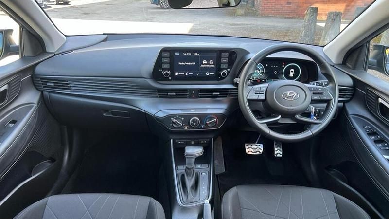 Used Hyundai Bayon SE 99 HP (72 kW) 2023 Grey SUV