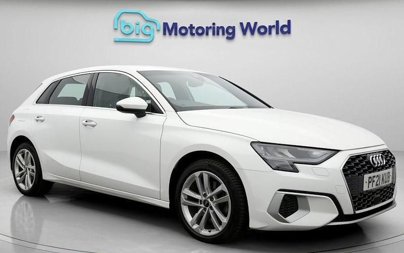 Used Audi A3 Sportback e-tron Sport 204 HP (150 kW) 2025 Hatchback