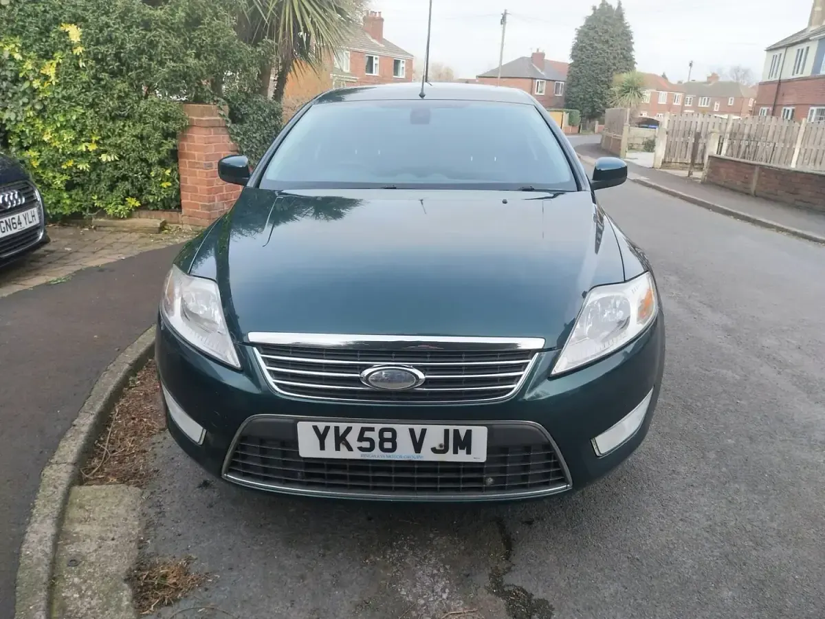 Used Ford Mondeo Ghia 140 HP (102 kW) 2008 Green Hatchback