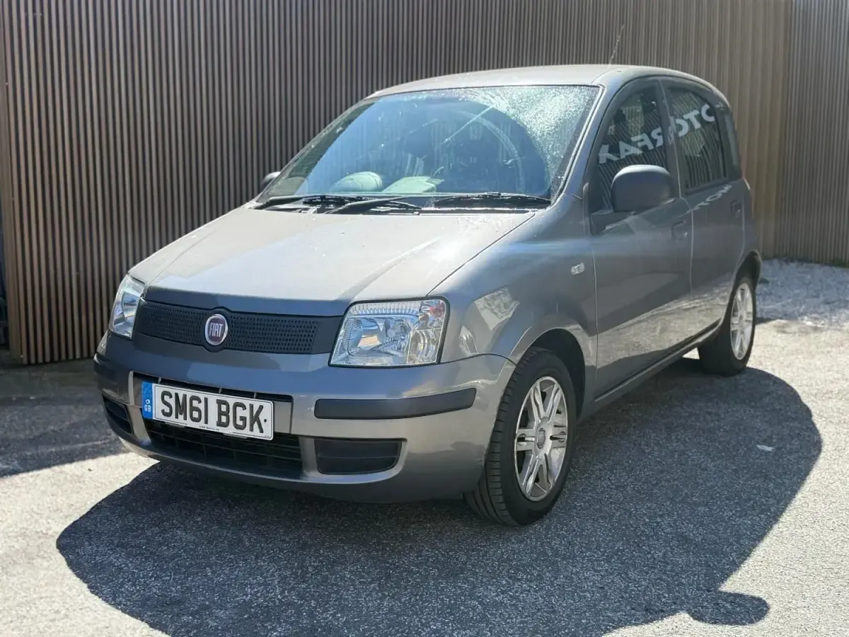 Käytetty Fiat Panda 69 HP (50 kW) 2011 Harmaa Viistoperä