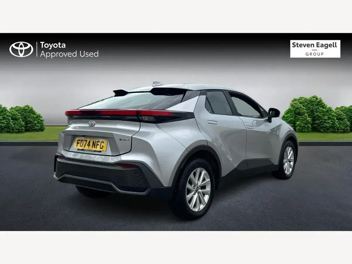Used Toyota C-HR 140 HP (102 kW) 2024 Silver SUV