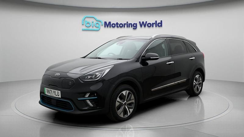 Used Kia e-Niro Plus 147 kW (201 HP) 2022 Black SUV