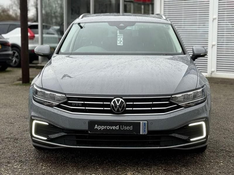 Used VW Passat GTE 218 HP (160 kW) 2022 Grey Estate