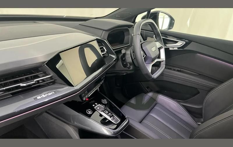 Used Audi Q4 Sportback e-tron Black Edition 210 kW (286 HP) 2024 Silver SUV